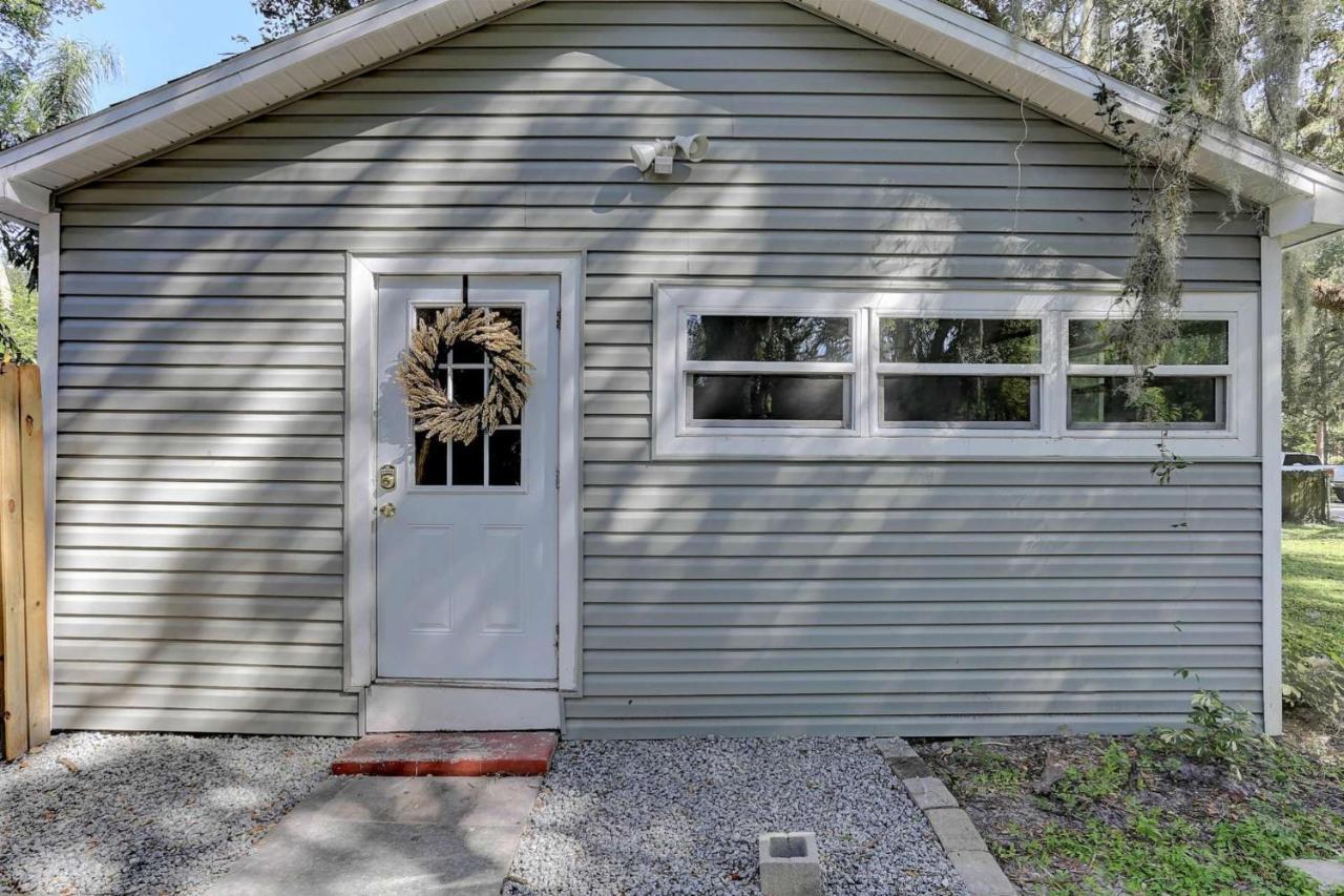 Treehouse Is A Quaint 2 Bedroom In An Up-And-Coming Part Of Town, Pet Friendly With Fenced Yard And Lounge Area That Is Close To Downtown Tampa Exterior foto